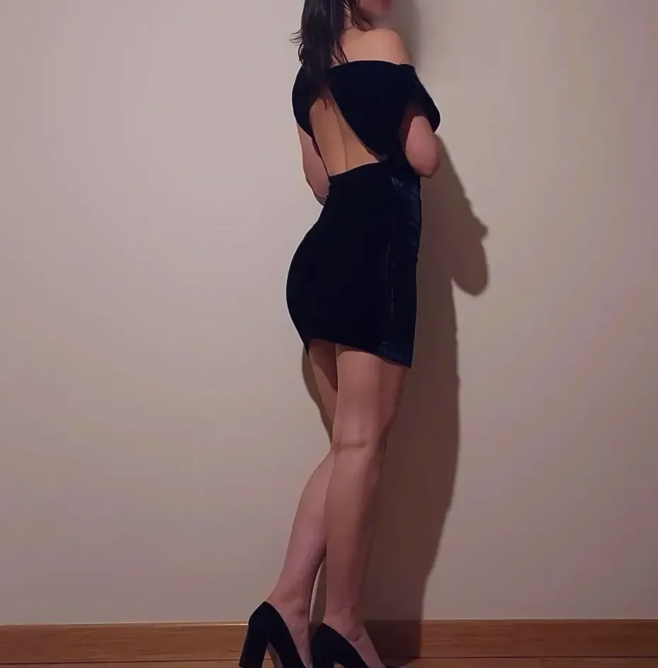 Mia, 29