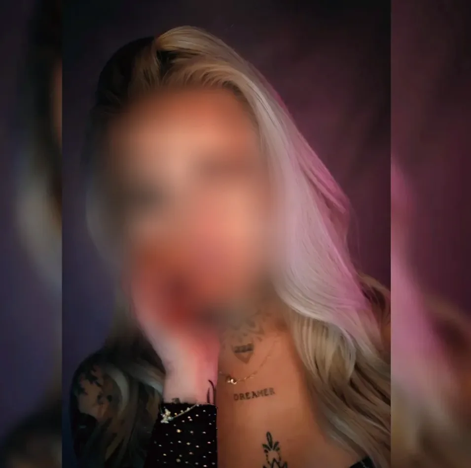 Pia, 26